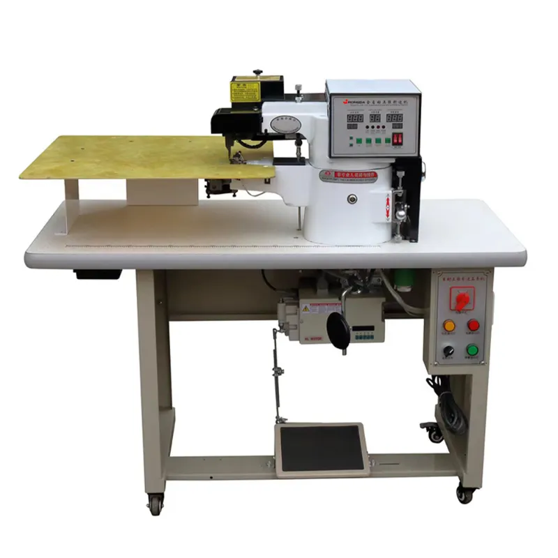 Edge Gluing at Pressing Machine
